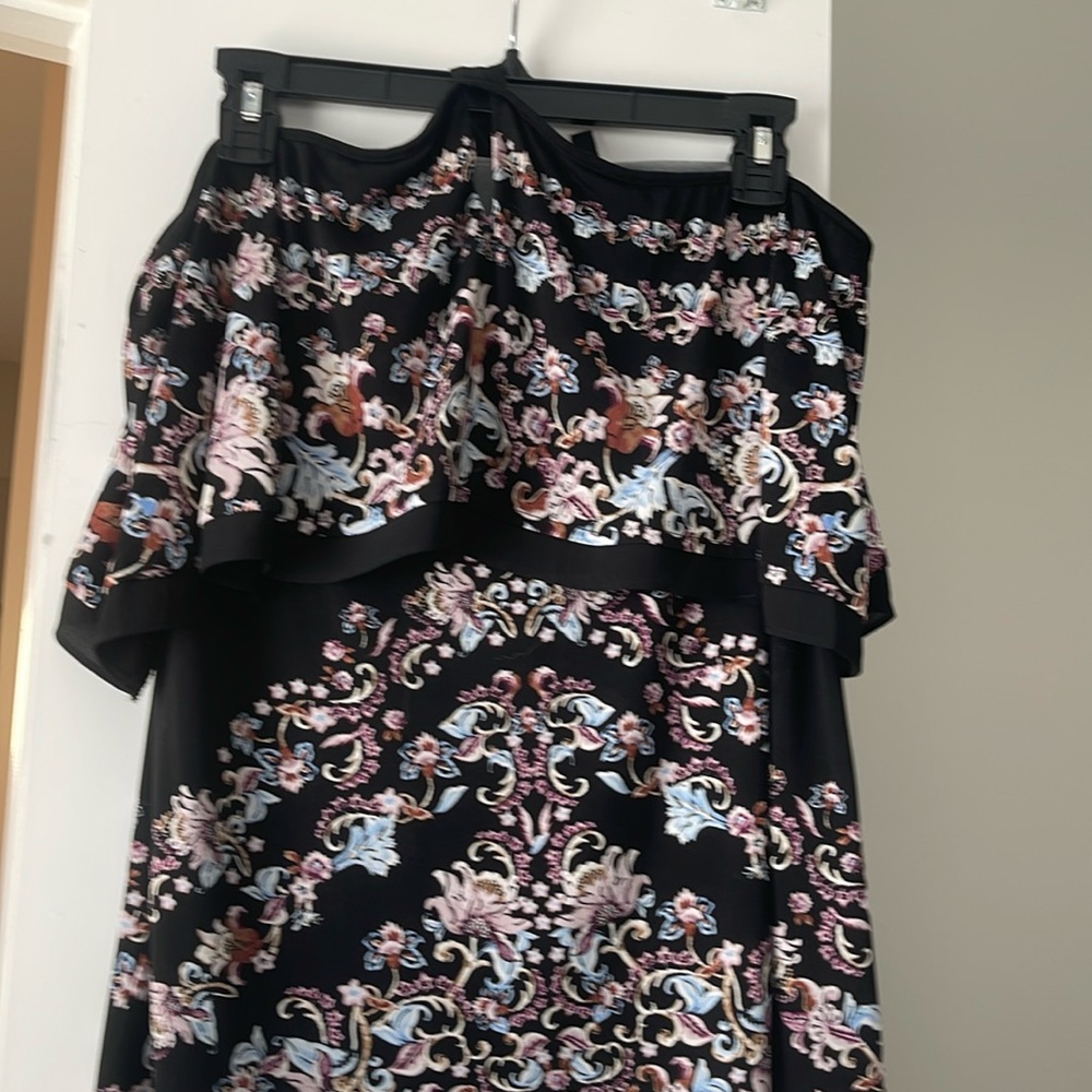 WHBM HALTER TOP
